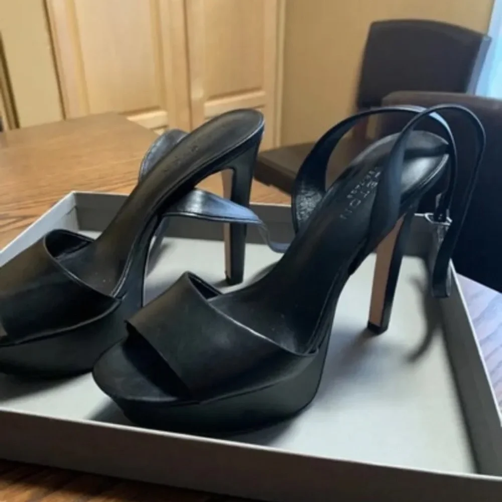 Platform sandal - Picture 3 of 7
